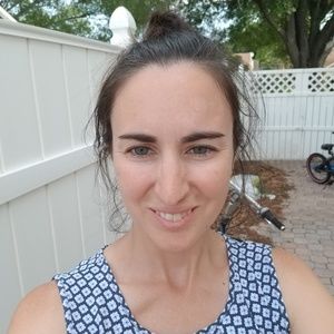 Meet your Posher, Abby